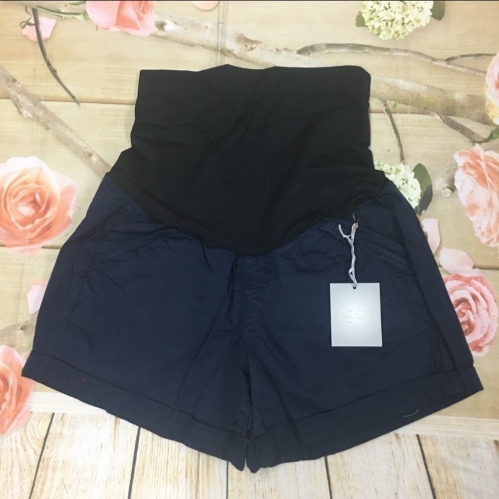 Maternity a:glow full panel chino shorts